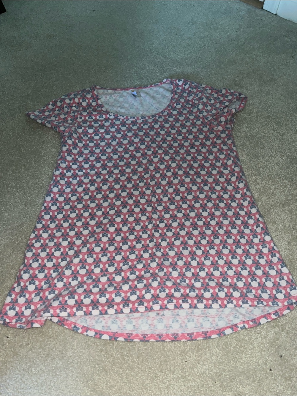 LuLaRoe Pink Geometric Floral Scoop Neck Tee